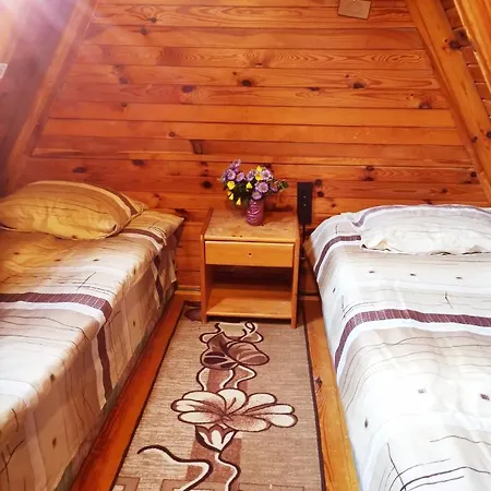 Gasthof Bungalow Next To The Yastrebets Gondola Lift